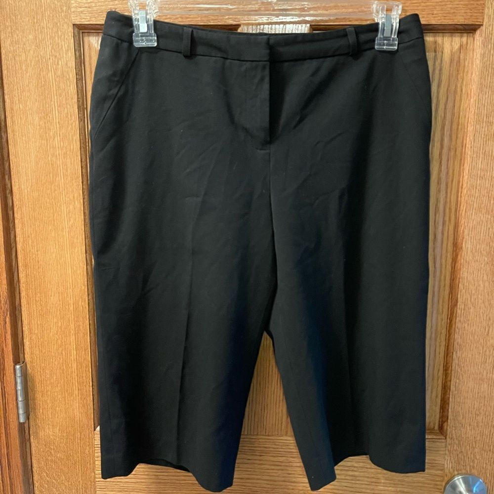 Nine West Black Capris size 12